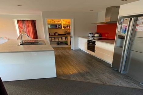 Photo of property in 27 Handley Crescent, Wigram, Christchurch, 8042