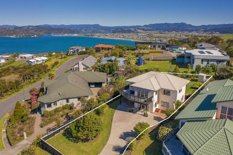 Photo of property in 143 Centennial Drive, Whitianga, 3510