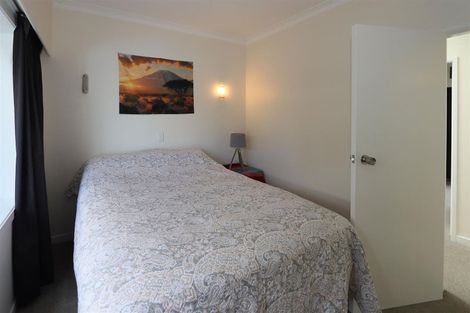 Photo of property in 180 Kawaha Point Road, Kawaha Point, Rotorua, 3010