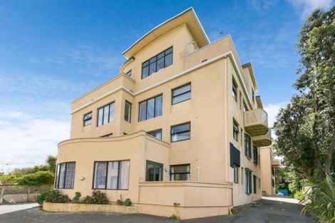 Photo of property in 566m Adelaide Road, Berhampore, Wellington, 6023