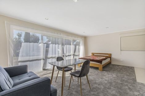 Photo of property in 25 Rosemead Place, Randwick Park, Auckland, 2105