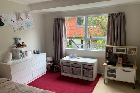 Photo of property in 2/18 Elliott Avenue, Bayview, Auckland, 0629