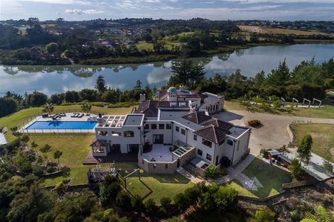 Photo of property in 249b Paremoremo Road, Lucas Heights, Auckland, 0632