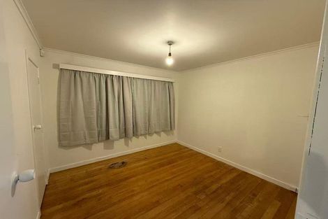 Photo of property in 10 Boler Place, New Lynn, Auckland, 0600