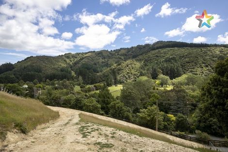 Photo of property in 380 Moores Valley Road, Wainuiomata, 5373