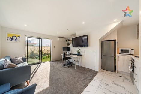 Photo of property in 8/97 Whites Line East, Waiwhetu, Lower Hutt, 5010