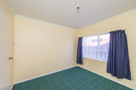 Photo of property in 120 Cornfoot Street, Castlecliff, Whanganui, 4501