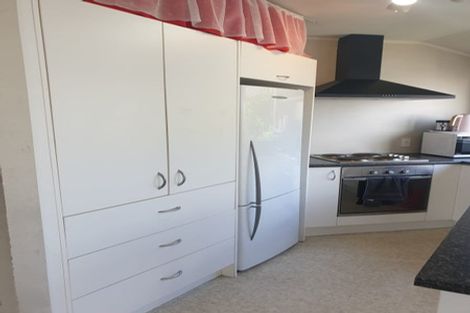 Photo of property in 26 Edwards Avenue, Henderson, Auckland, 0610