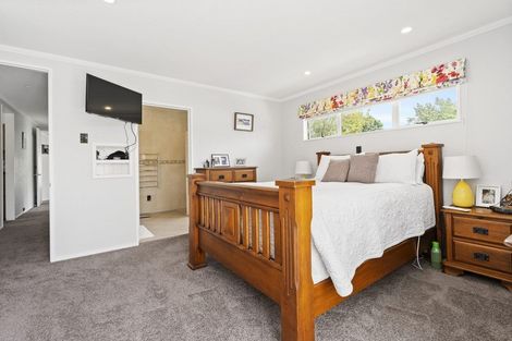 Photo of property in 131 Victoria Street, Cambridge, 3434