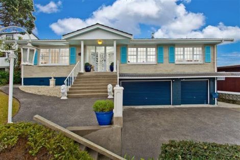Photo of property in 5 Colin Wild Place, Glenfield, Auckland, 0629