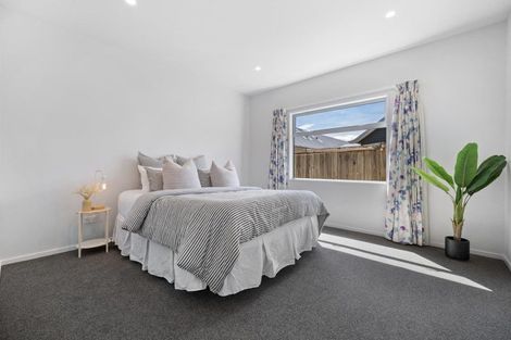 Photo of property in 16 Orbell Drive, Lake Hayes, Queenstown, 9304