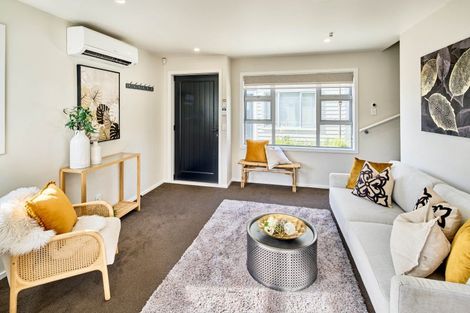 Photo of property in 7 Rose Way, Hutt Central, Lower Hutt, 5011