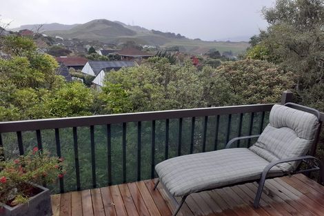 Photo of property in The Triangle, 4/33 Halswater Drive, Churton Park, Wellington, 6037