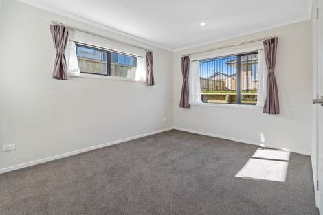 Photo of property in 16 Faber Place, Rototuna North, Hamilton, 3210