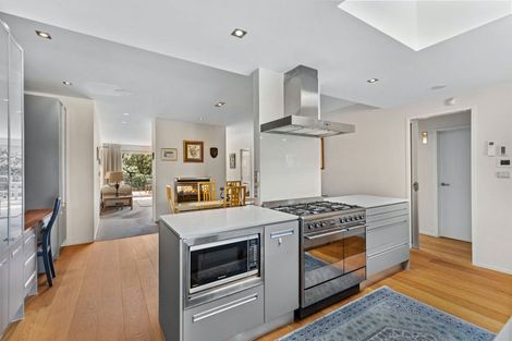 Photo of property in Esplanade Apartments, 9/16 Beach Front Lane, Browns Bay, Auckland, 0630