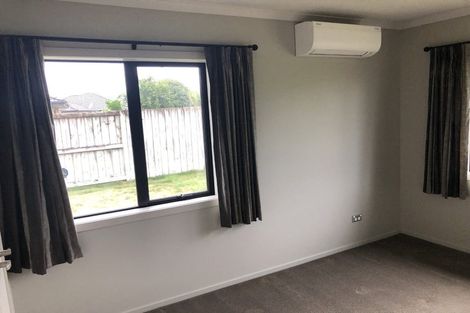 Photo of property in 7 Whitney Place, Rototuna North, Hamilton, 3210