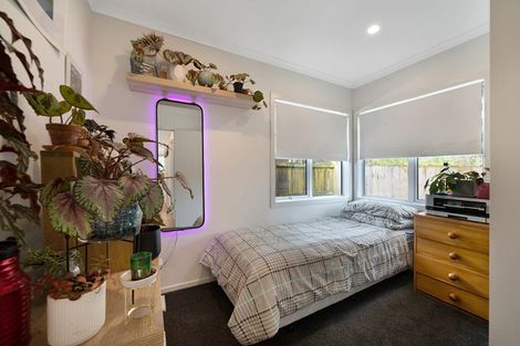 Photo of property in 14d Kirrie Avenue, Te Atatu South, Auckland, 0610