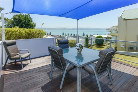 Photo of property in 5 Milton Terrace, Hospital Hill, Napier, 4110