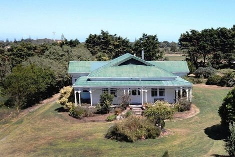 Photo of property in 797 Baylys Coast Road, Baylys Beach, Dargaville, 0377