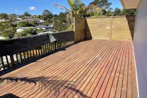 Photo of property in 44 Tamahere Drive, Glenfield, Auckland, 0629