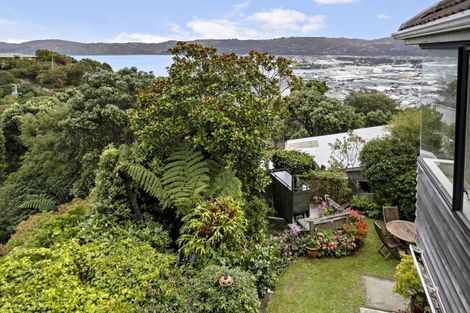 Photo of property in 88 Howard Road, Point Howard, Lower Hutt, 5013