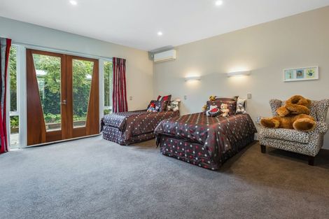 Photo of property in 10 Sunny Glen, Waikanae, 5036