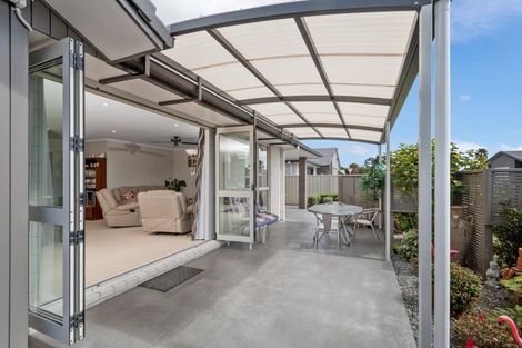 Photo of property in 4 Sandspit Way, Papamoa Beach, Papamoa, 3118