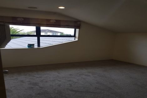 Photo of property in 19 Rangi Avenue, Schnapper Rock, Auckland, 0632