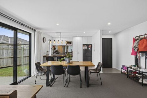 Photo of property in 95 Princess Street, Waitara, 4320