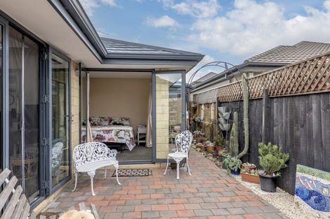 Photo of property in 12c Grassmere Street, Papanui, Christchurch, 8052