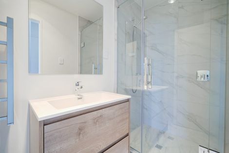 Photo of property in 5 Tokarewa Close, Mount Wellington, Auckland, 1062