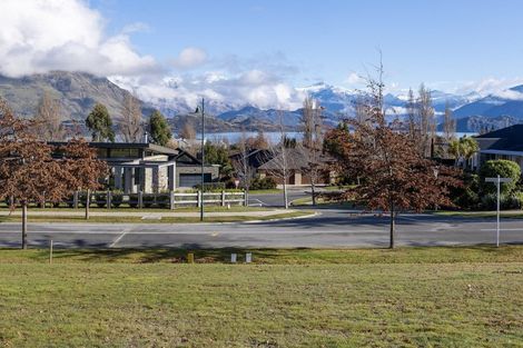 Photo of property in 10 Westview Road, Wanaka, 9305