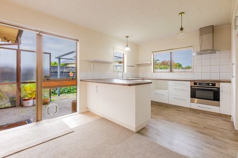 Photo of property in 3/92 Guppy Road, Greenmeadows, Napier, 4112