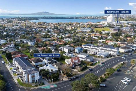 Photo of property in 1/51 Forrest Hill Road, Milford, Auckland, 0620