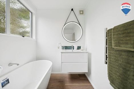 Photo of property in 86 Holborn Drive, Stokes Valley, Lower Hutt, 5019