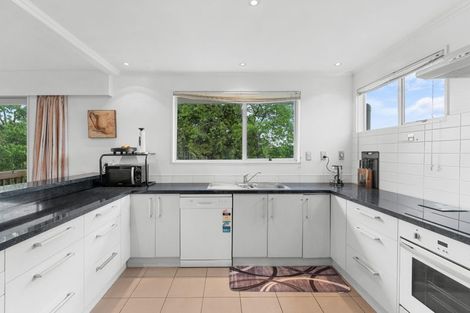 Photo of property in 3 Sarabande Avenue, Redwood, Christchurch, 8051