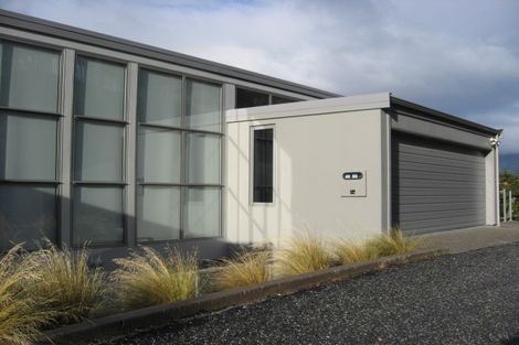 Photo of property in 3b Aurum Lane, Fernhill, Queenstown, 9300