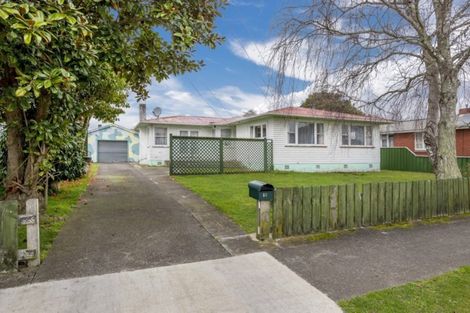 Photo of property in 10 Clyde Street, Levin, 5510
