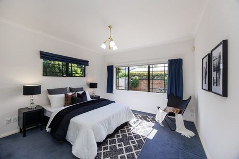 Photo of property in 12 Franklin Avenue, Hokowhitu, Palmerston North, 4410