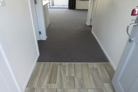 Photo of property in 932 Whangaparaoa Road, Manly, Whangaparaoa, 0930