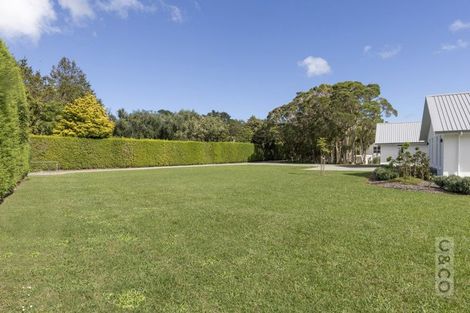 Photo of property in 88 Taupaki Road, Taupaki, Henderson, 0782