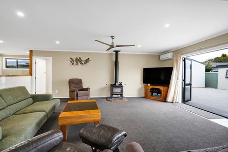Photo of property in 4 Ramanui Avenue, Hawera, 4610