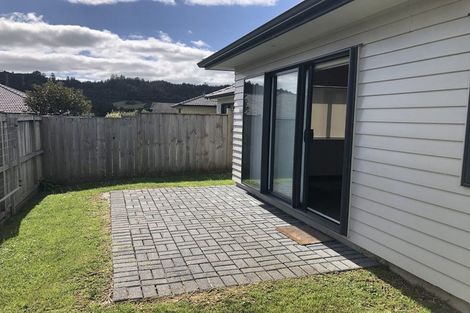 Photo of property in 4 Pohue Avenue, Huapai, Kumeu, 0810