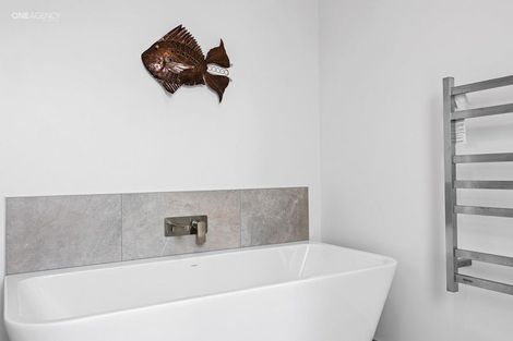 Photo of property in 46 Mcquillan Avenue, Woodend, 7610