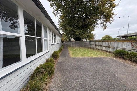 Photo of property in 75 Heretaunga Street, Palmerston North, 4414