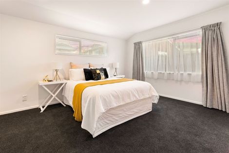 Photo of property in 2/86 Don Buck Road, Massey, Auckland, 0614