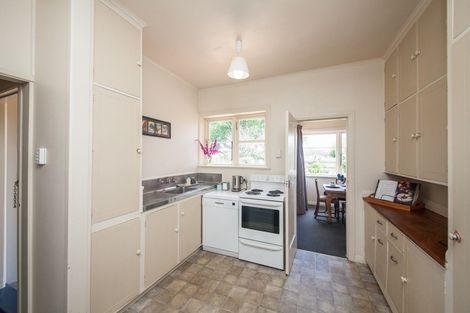 Photo of property in 54 Savage Crescent, West End, Palmerston North, 4412