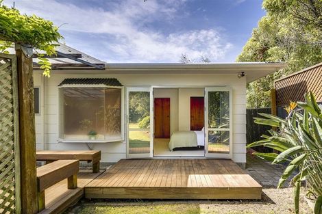 Photo of property in 3 Redwood Place, Te Awanga, 4102