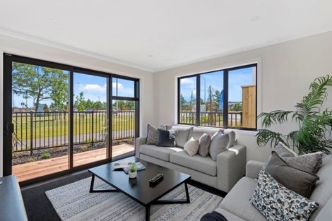 Photo of property in 17 Holmes Hanover Lane, Halswell, Christchurch, 8025