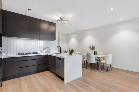 Photo of property in 33 Karaka Village Parade, Karaka, 2580